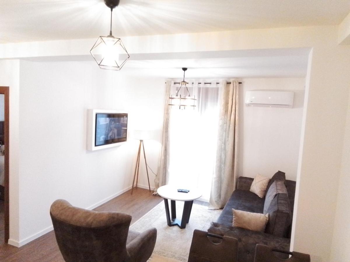 Apartmani Fantasia Cetinje Exteriör bild