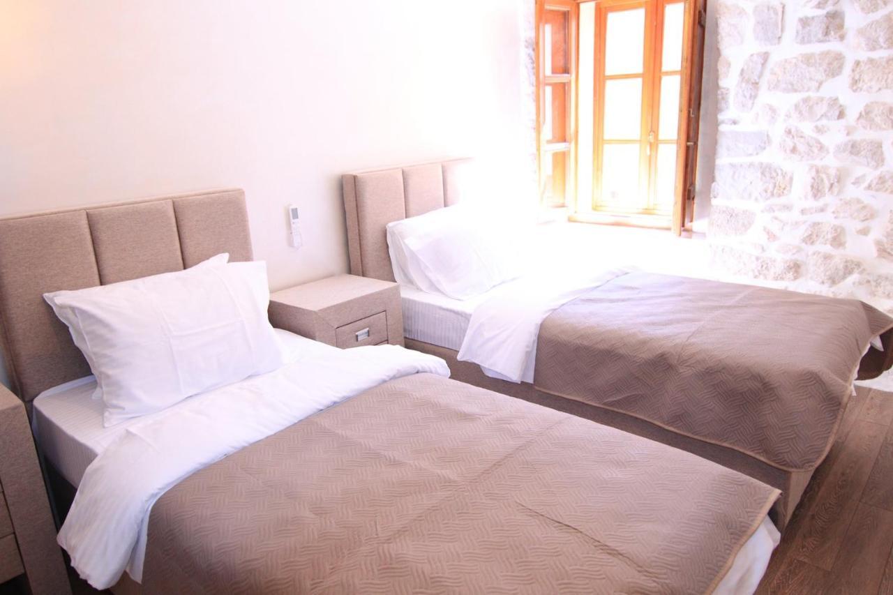 Apartmani Fantasia Cetinje Exteriör bild