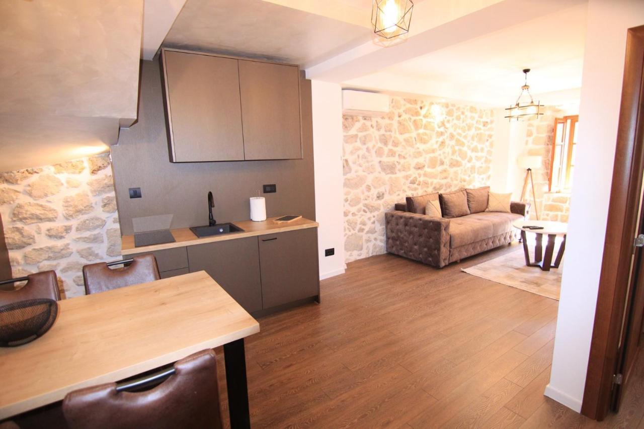 Apartmani Fantasia Cetinje Exteriör bild