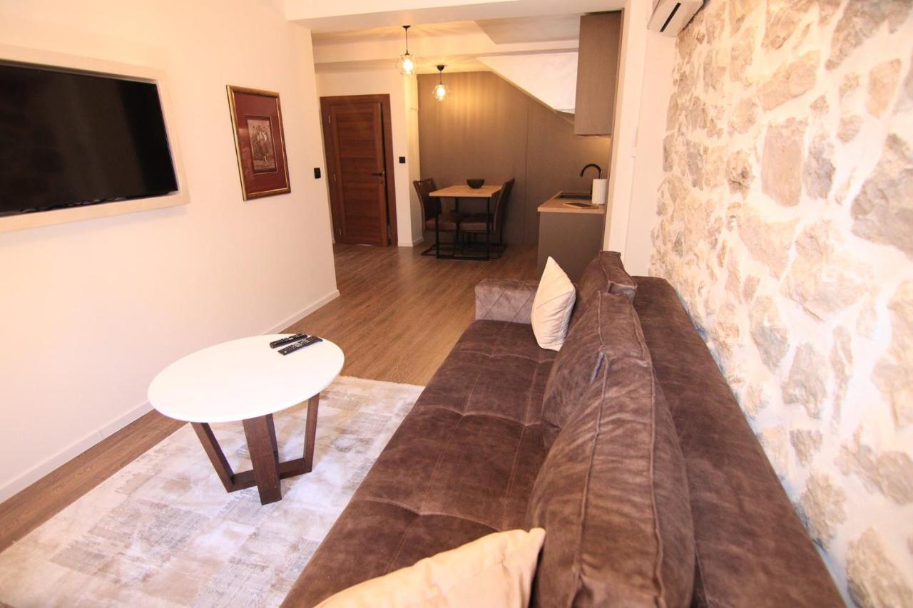 Apartmani Fantasia Cetinje Exteriör bild