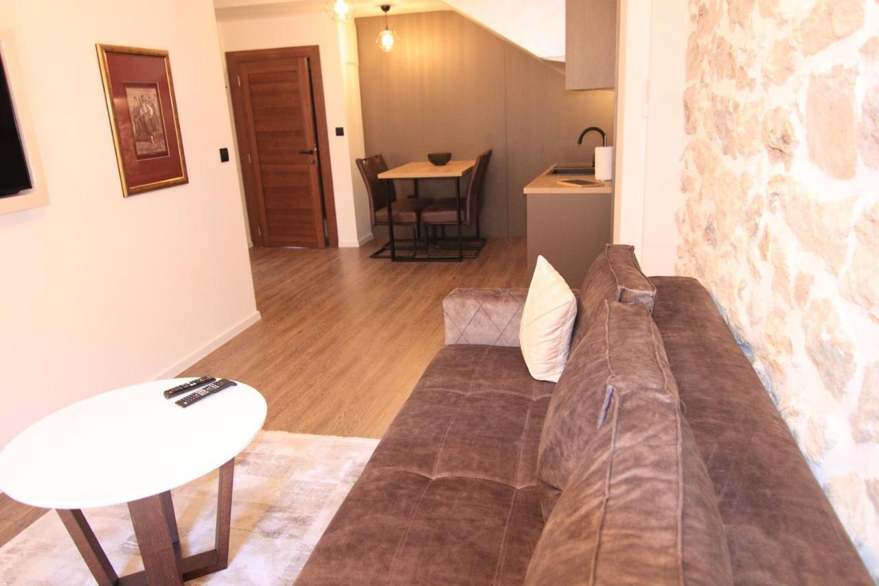Apartmani Fantasia Cetinje Exteriör bild