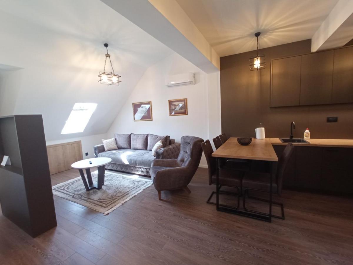 Apartmani Fantasia Cetinje Exteriör bild
